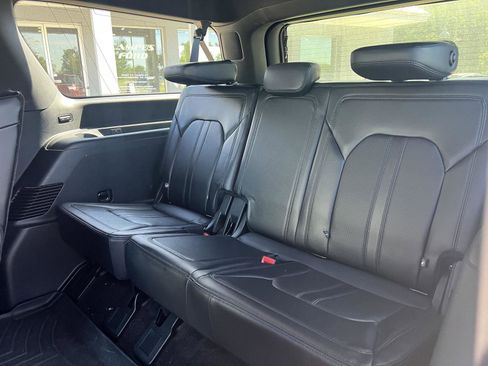 Used 2019 Ford Expedition Max Limited w/ Equipment Group 302A AWD/4WD image 9