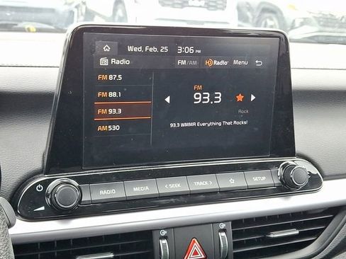 Used 2023 Kia Forte LXS w/ LXS Technology Package image 16