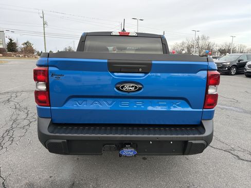 New 2025 Ford Maverick XLT w/ XLT Luxury Package image 4