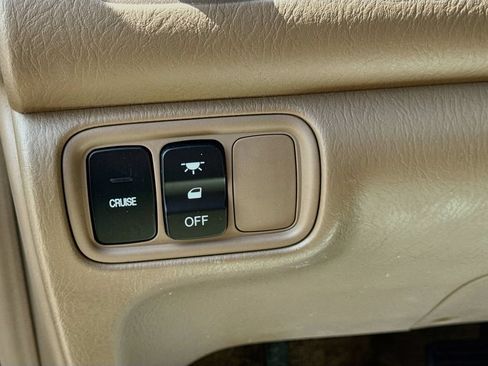 Used 2004 Honda Pilot EX image 10