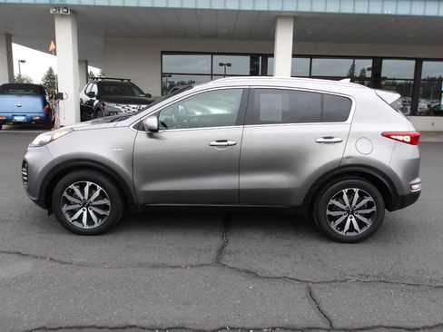 Used 2017 Kia Sportage EX AWD/4WD image 2