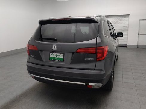 Used 2017 Honda Pilot Touring image 7