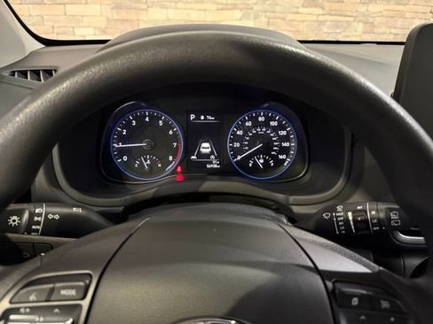 Used 2022 Hyundai Kona SEL AWD/4WD image 15