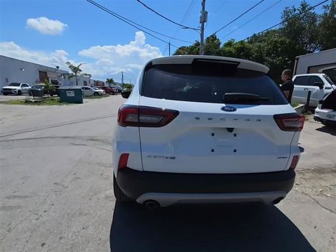 Used 2025 Ford Escape Active AWD/4WD image 5