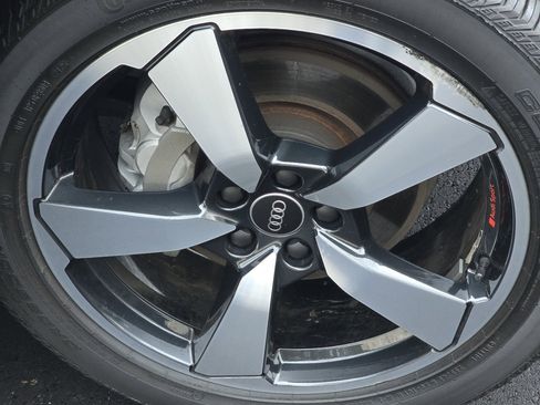 Used 2023 Audi Q5 2.0T Prestige w/ Prestige Package image 11