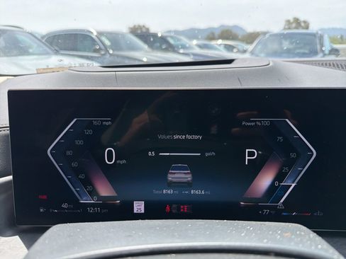 Used 2026 BMW X7 xDrive40i w/ Premium Package image 7