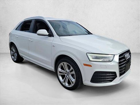 Used 2016 Audi Q3 2.0T Prestige image 3