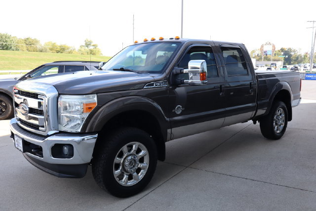 Used 2015 Ford F350 Lariat w/ Lariat Interior Package AWD/4WD image 5