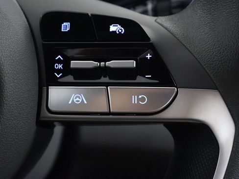 Used 2024 Hyundai Elantra SEL image 37