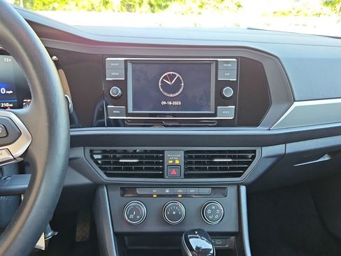 Used 2024 Volkswagen Jetta S image 16