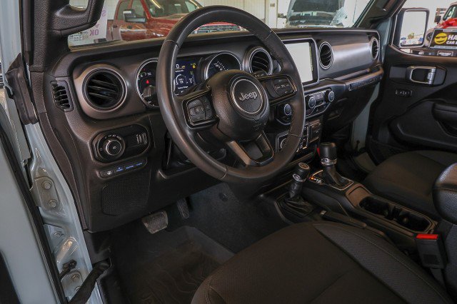Used 2023 Jeep Wrangler Unlimited w/ 8.4" Radio Group AWD/4WD image 11