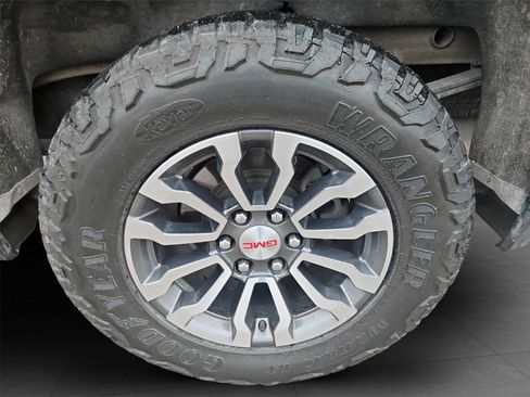 Used 2021 GMC Sierra 1500 AT4 image 32