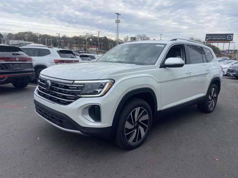 New 2026 Volkswagen Atlas SEL image 3
