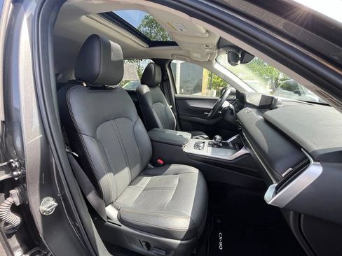 Used 2024 MAZDA CX-90 3.3 Turbo w/ Preferred Plus AWD/4WD image 13