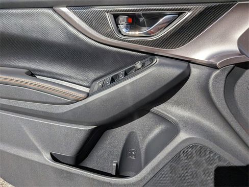 Used 2020 Subaru Crosstrek 2.0i Limited w/ Moonroof Package w/Navigation image 25