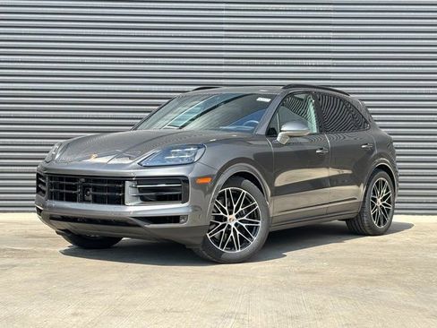 Certified 2026 Porsche Cayenne AWD/4WD image 1