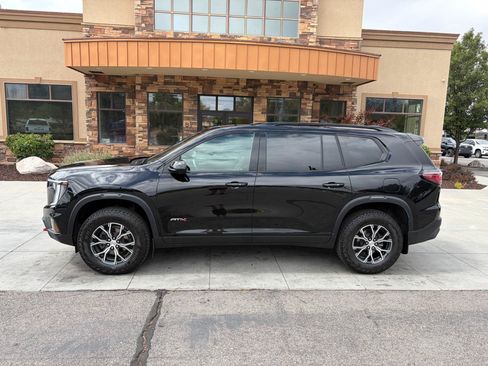 Used 2024 GMC Acadia AT4 w/ Luxury Package AWD/4WD image 2