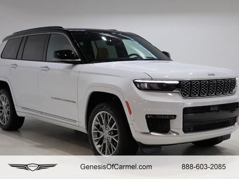 Used 2025 Jeep Grand Cherokee L Summit w/ Luxury Tech Group V AWD/4WD image 1