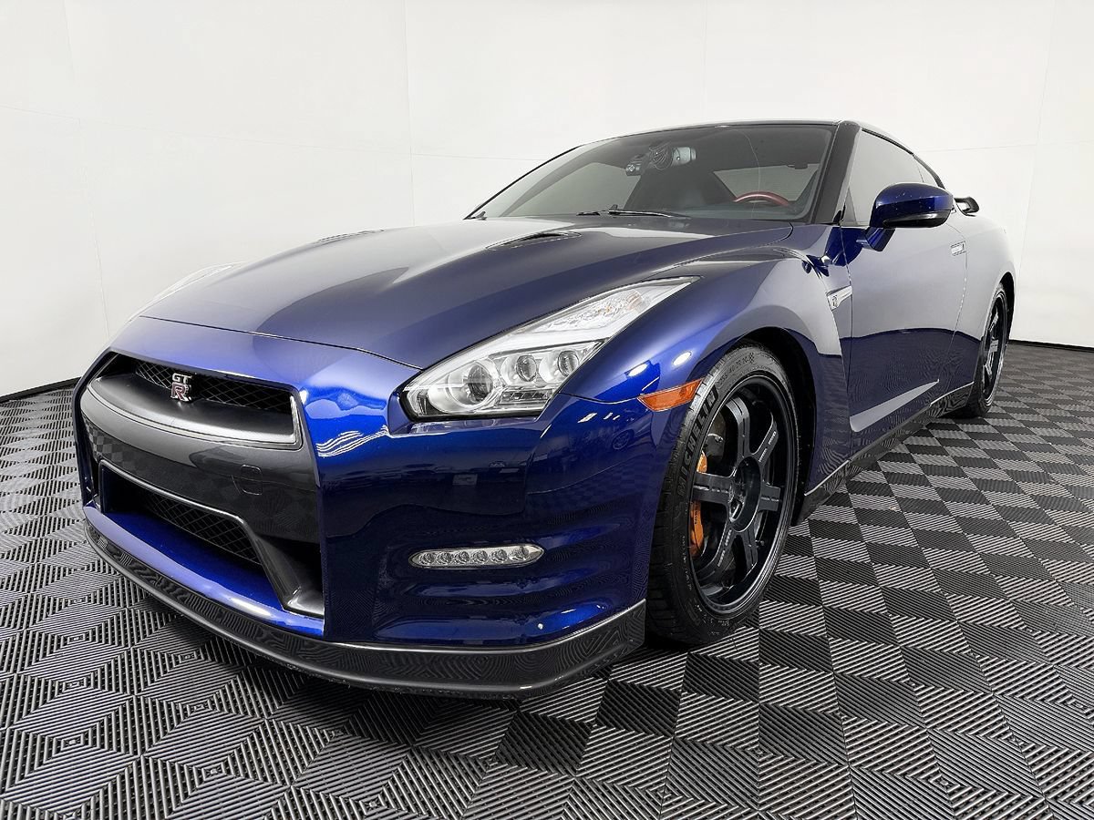 Used 2016 Nissan GT-R Black Edition AWD/4WD image 3