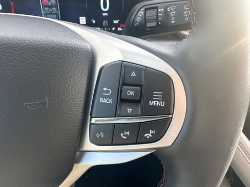 New 2026 Ford Explorer Active AWD/4WD image 18