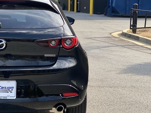 Used 2025 MAZDA MAZDA3 2.5 S Hatchback w/ Premium Pkg image 24