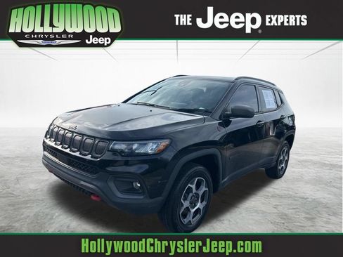 Certified 2022 Jeep Compass Trailhawk w/ Sun and Sound Group AWD/4WD image 1