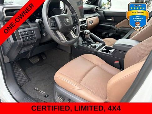 Certified 2025 Toyota 4Runner Limited AWD/4WD image 19