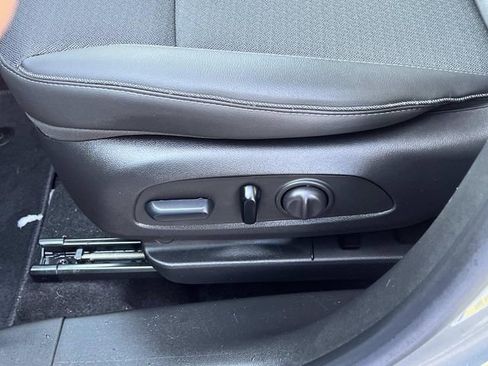 Certified 2023 Buick Encore GX Select image 18