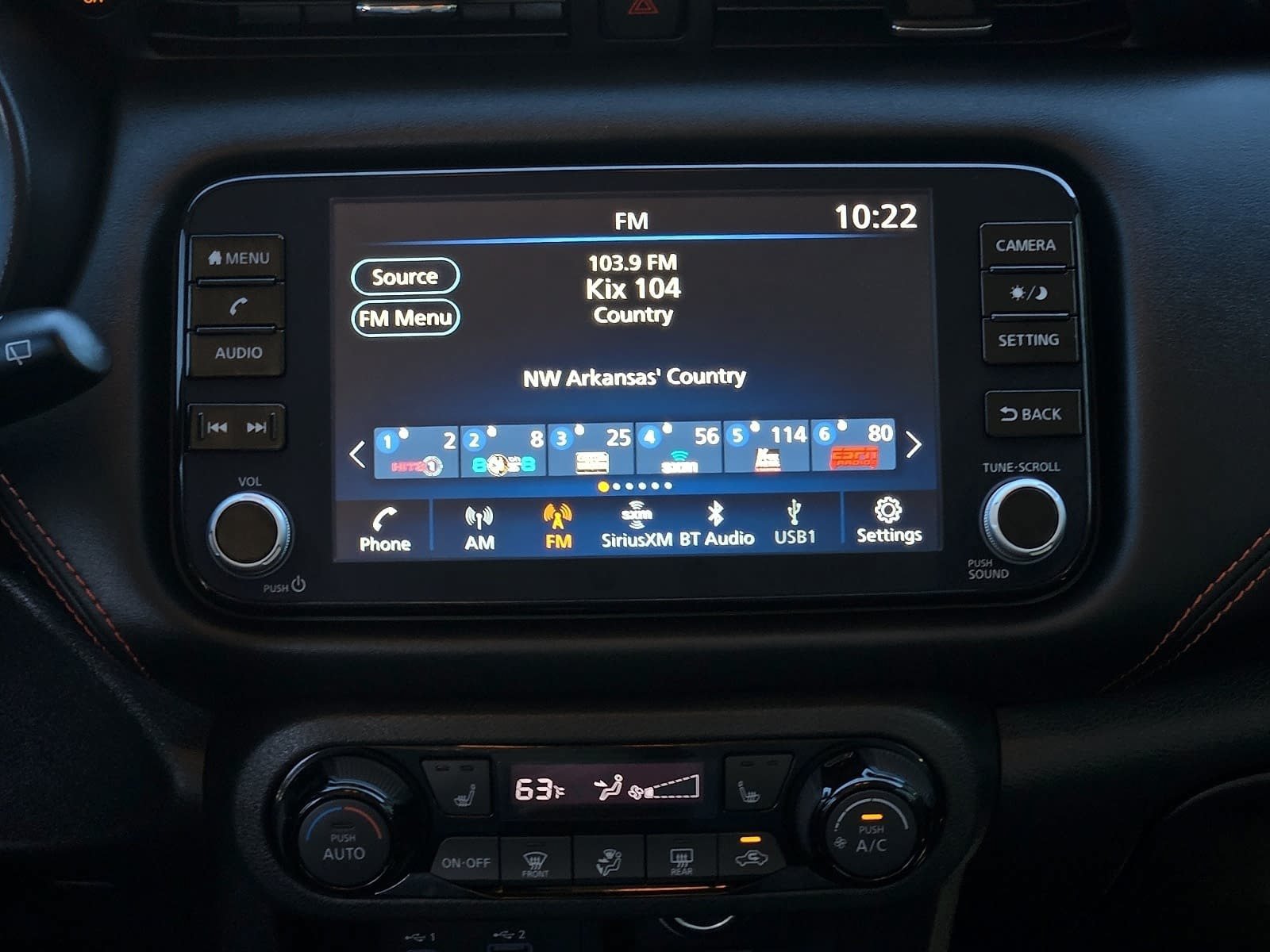 Used 2023 Nissan Kicks SR w/ SR Premium Package FWD image 12
