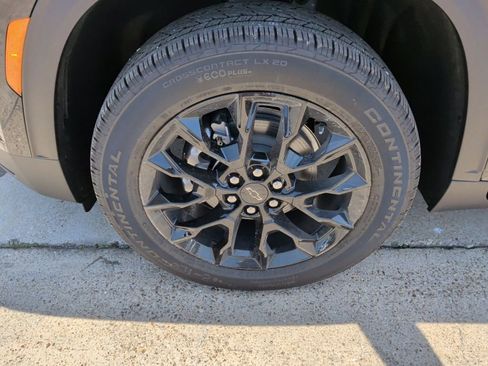 New 2026 Chevrolet Traverse LT w/ Midnight/Sport Edition FWD image 42