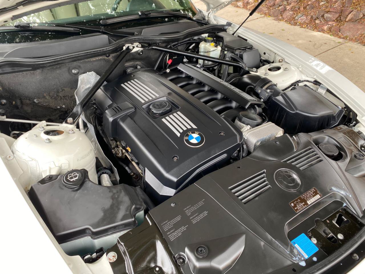 Used 2008 BMW Z4 3.0i RWD image 15