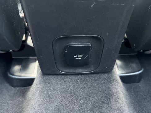 Used 2020 Ford Escape Titanium image 55