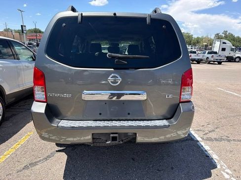 Used 2005 Nissan Pathfinder LE w/ (U01) LE Navigation Pkg AWD/4WD image 2