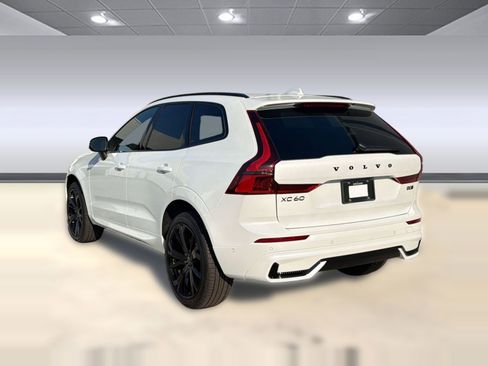 New 2026 Volvo XC60 B5 Ultra w/ Climate Package AWD/4WD image 3