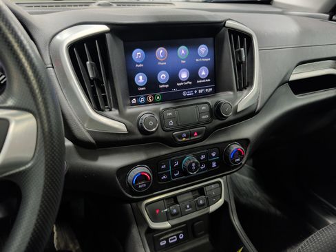 Used 2023 GMC Terrain SLE w/ Driver Convenience Package AWD/4WD image 10