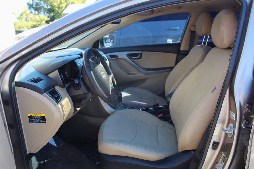 Used 2013 Hyundai Elantra Limited FWD image 22