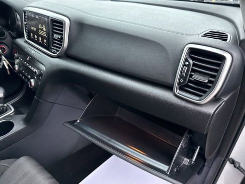 Used 2020 Kia Sportage LX image 39