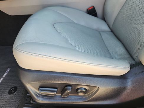 Certified 2022 Toyota Camry XLE w/ Cold Weather Package FWD image 25