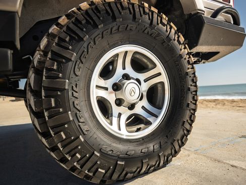 Used 1997 Lexus LX 450 4WD image 30