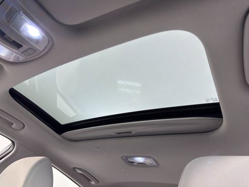 Used 2022 Hyundai Kona SEL w/ Convenience Package image 11