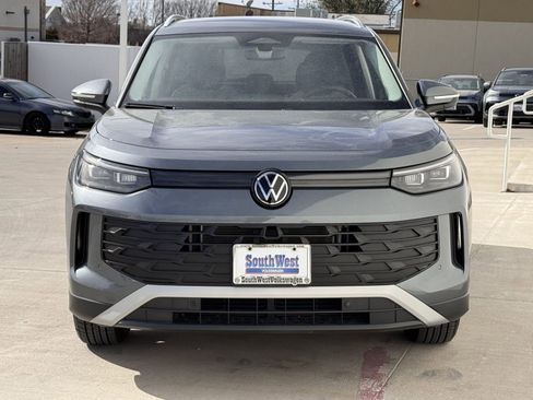 Used 2025 Volkswagen Tiguan S image 8