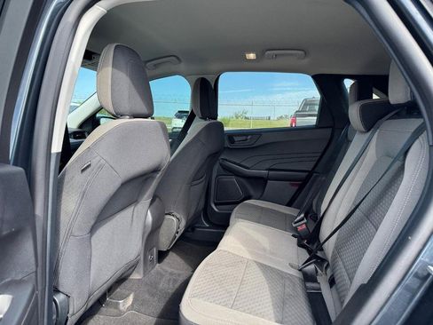 Used 2022 Ford Escape SE image 12