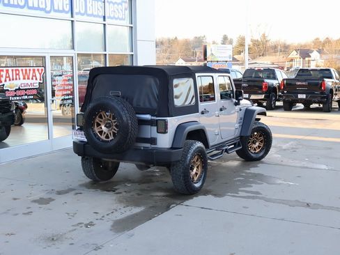 Used 2018 Jeep Wrangler Unlimited Sport S image 35