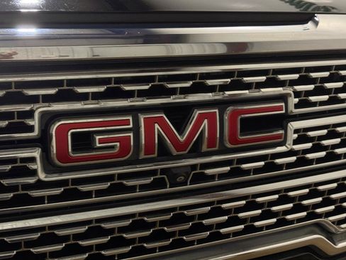 Used 2019 GMC Sierra 1500 Denali w/ Technology Package RWD image 39