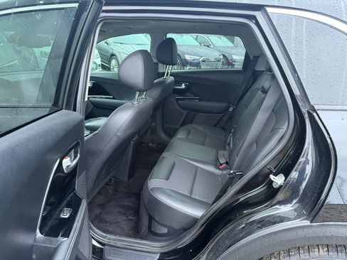Used 2020 Kia Niro EX Premium FWD image 15