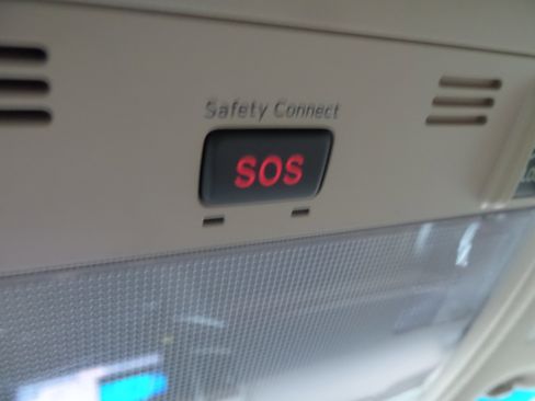 Used 2013 Toyota Land Cruiser image 5