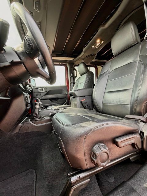 Used 2021 Jeep Wrangler Unlimited Sahara AWD/4WD image 10