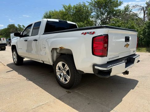 Used 2016 Chevrolet Silverado 1500 Custom w/ Custom Convenience Package AWD/4WD image 5