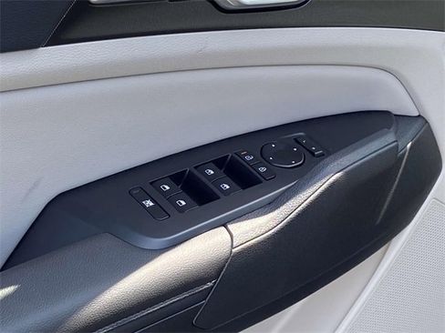 New 2026 Kia Sportage EX image 13