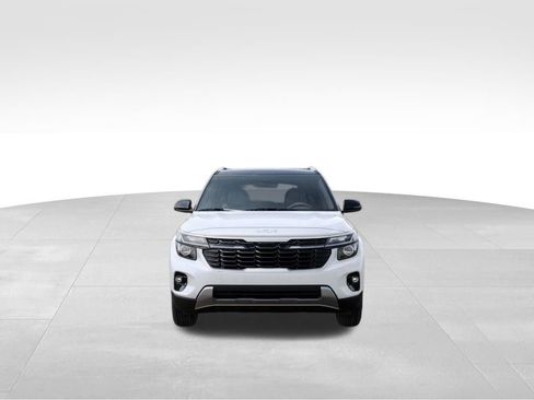 New 2026 Kia Seltos S image 2